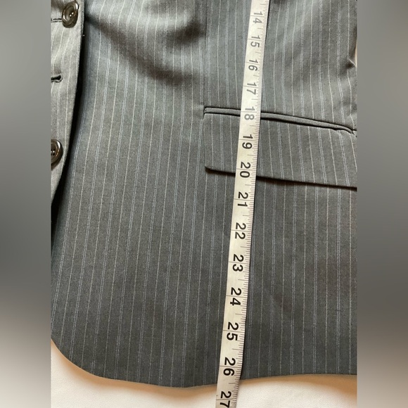Metrostyle Gray Pinstripe brazer and pants - Picture 7 of 13